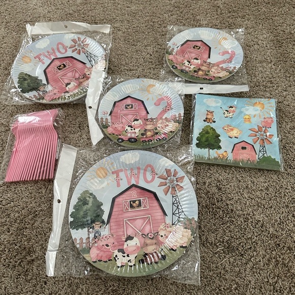 Farmyard Birthday Party Supplies Set - Pink and Blue - Picture 1 of 6